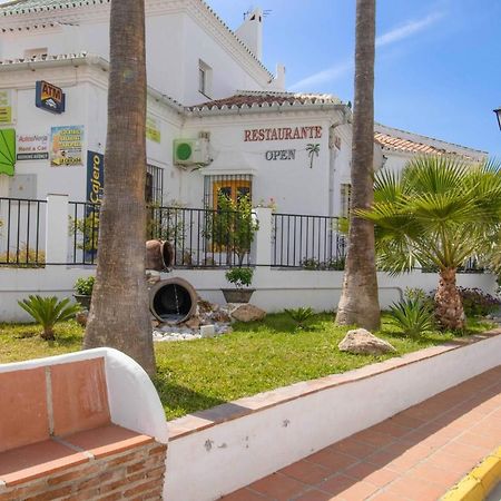 Apt Nerja Chimenea With Ocean View, A/C, & Fiber Apartman Kültér fotó