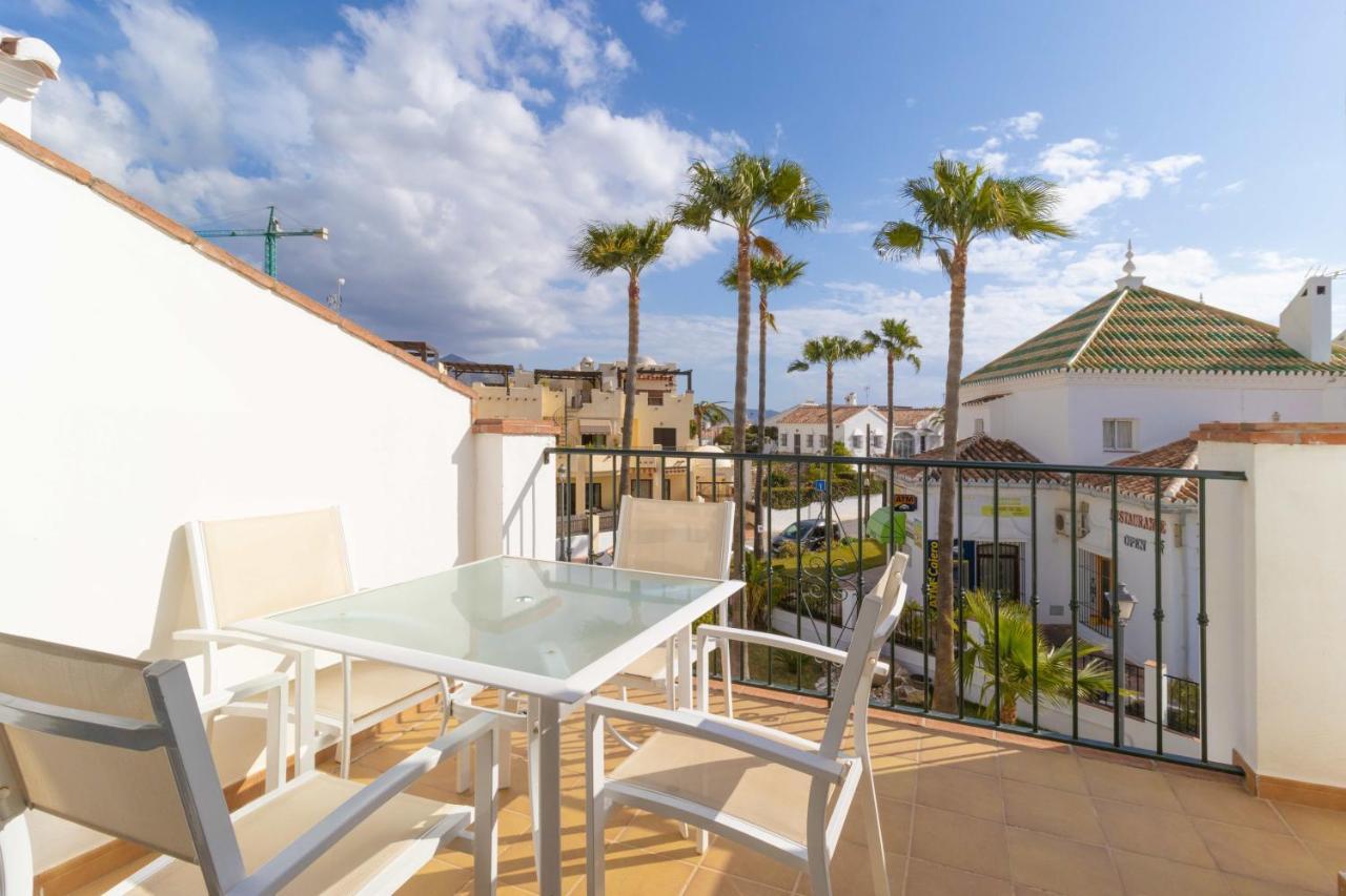 Apt Nerja Chimenea With Ocean View, A/C, & Fiber Apartman Kültér fotó